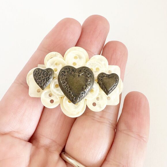 Vintage Hallmark Cards Button and Heart Brooch HMK CDS - Picture 1 of 5